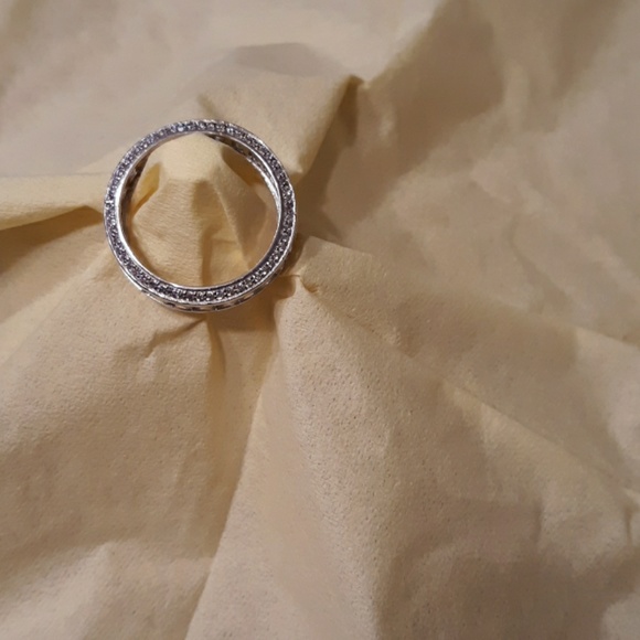 Ring - Picture 3 of 7